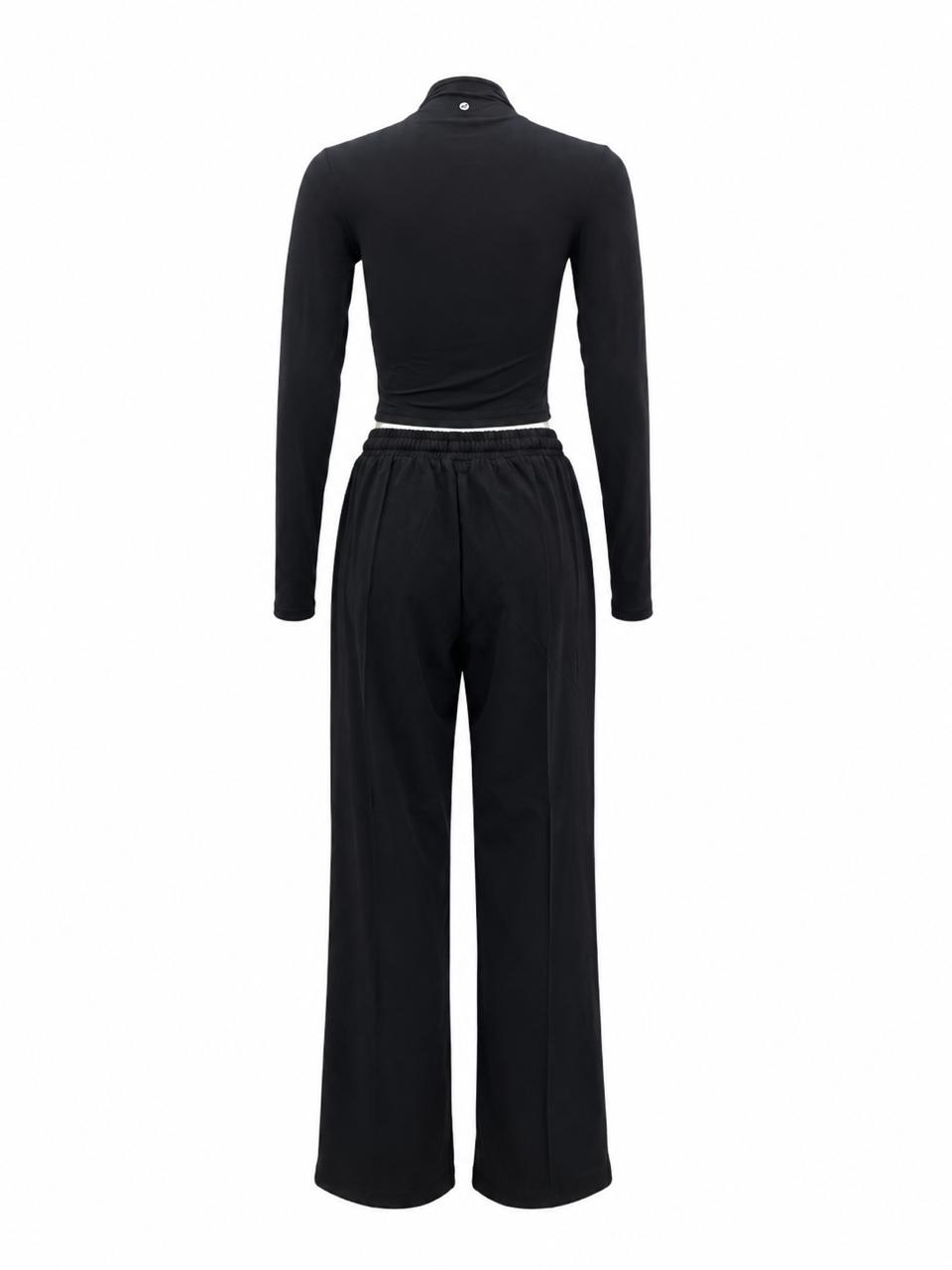 Wide-Leg Pants / Sweatpants